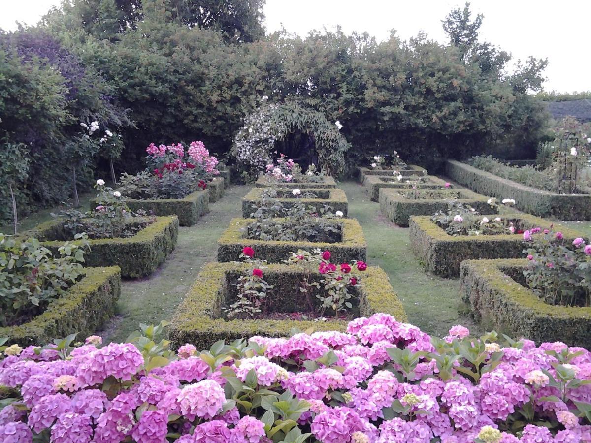Bed and Breakfast Les Jardins Hoymille Екстер'єр фото
